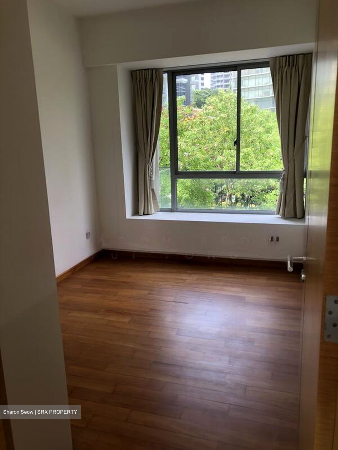 Suites @ Cairnhill (D9), Apartment #504220111